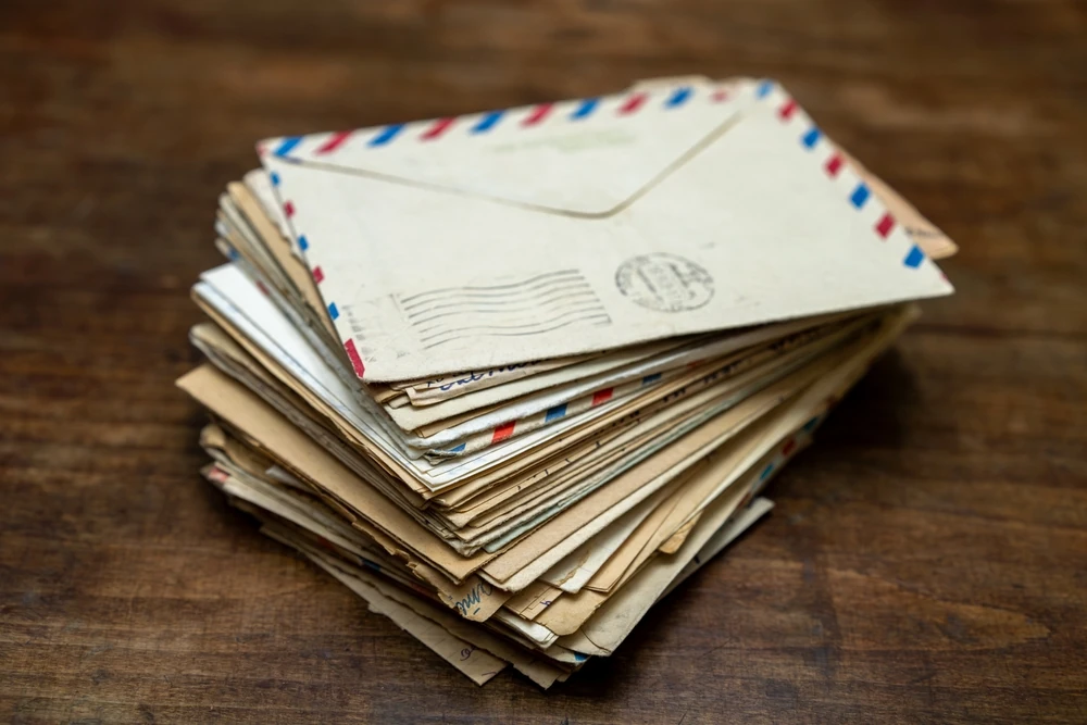 Celebra el Día de Mandar una Carta a un Amigo. Descubre beneficios de escribir a mano, lugares históricos en México y cómo viajar con Autovías La Línea.