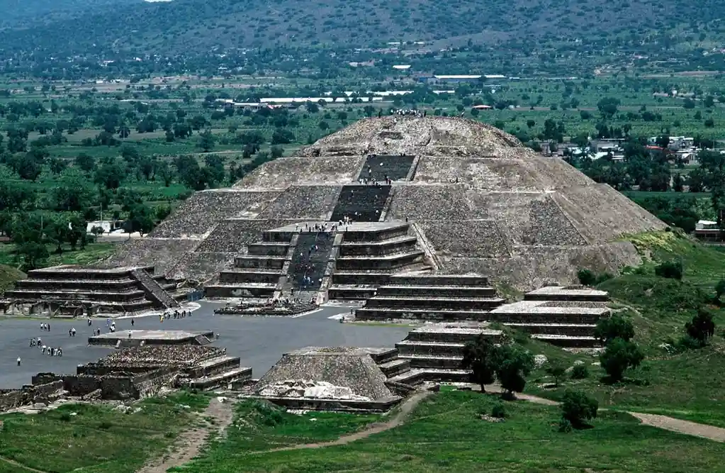 Pirámides de la zona arqueológica de Teotihuacán en el Estado de México